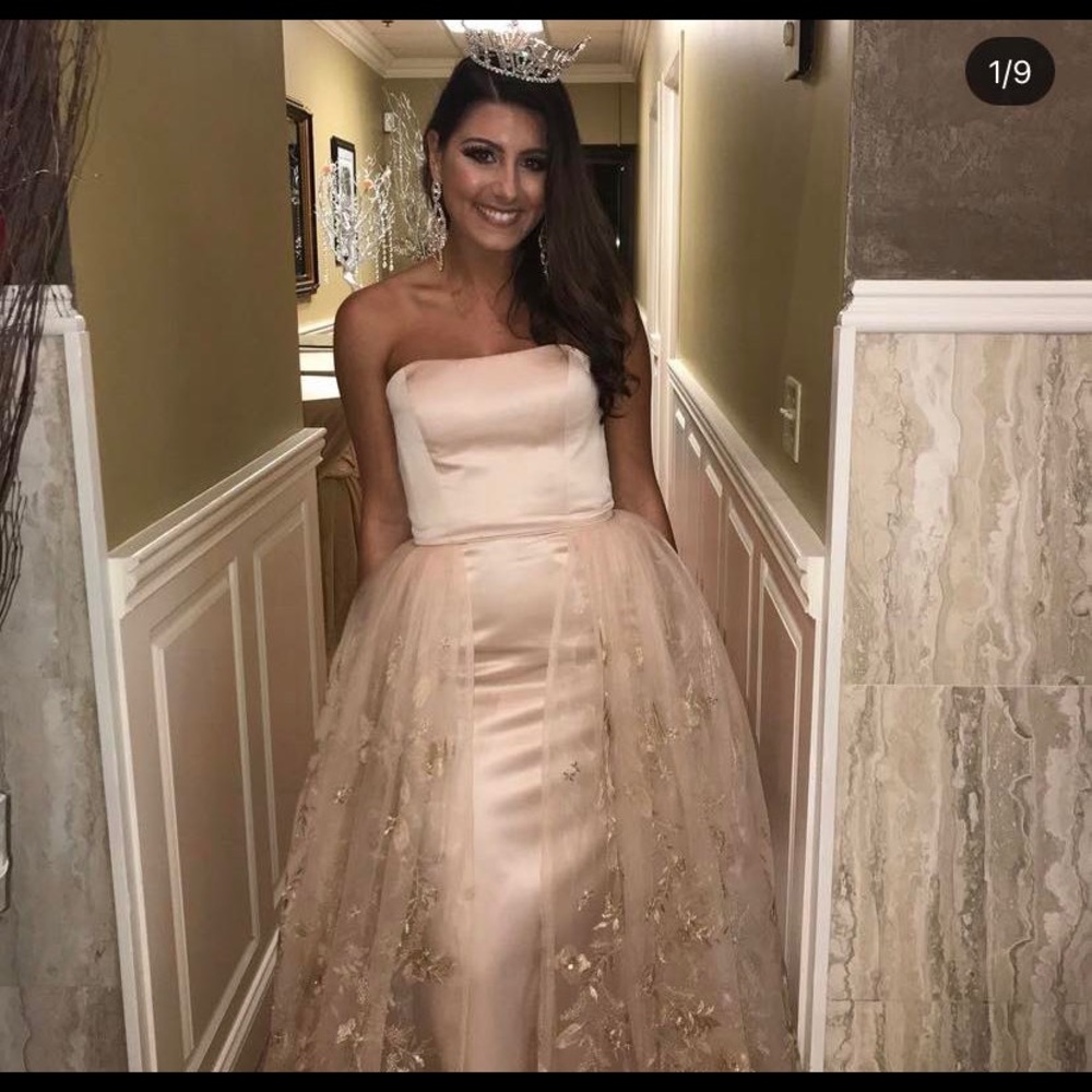 Sherri Hill
